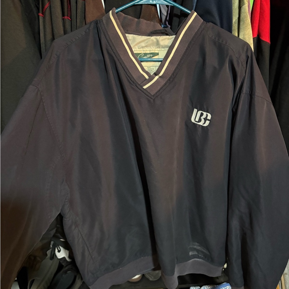 Signature Navy V-Neck Pullover